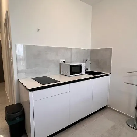 Daire Air Conditioned 1 Vienna Gate, 1